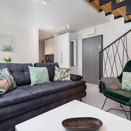Apartment Silamar Zaciszna By Renters