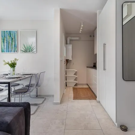 Silamar Zaciszna By Renters Apartment