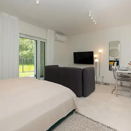 Silamar Zaciszna By Renters شقة *