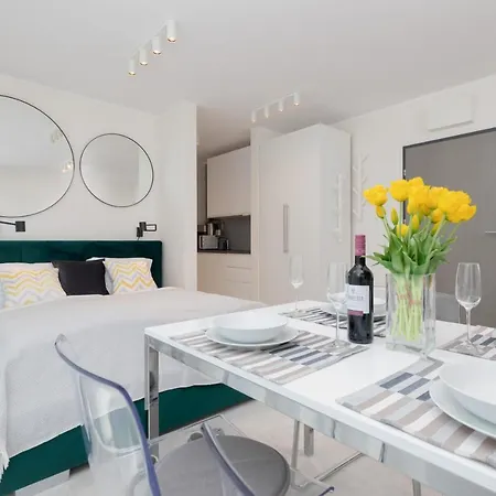 Silamar Zaciszna By Renters * نيخوجة