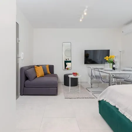 Silamar Zaciszna By Renters * نيخوجة